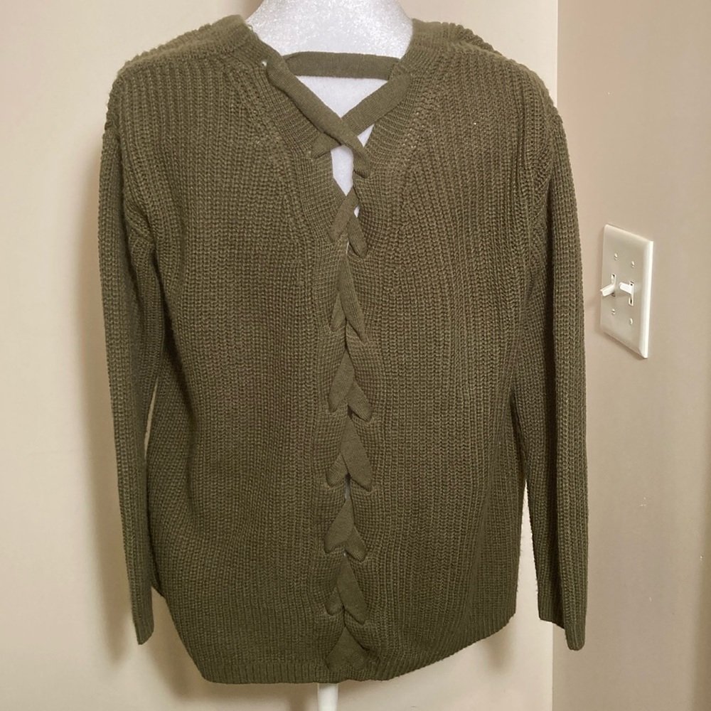 🍋 Art Class olive cardigan with unique braided back detail, medium (7/8) - Picture 2 of 5